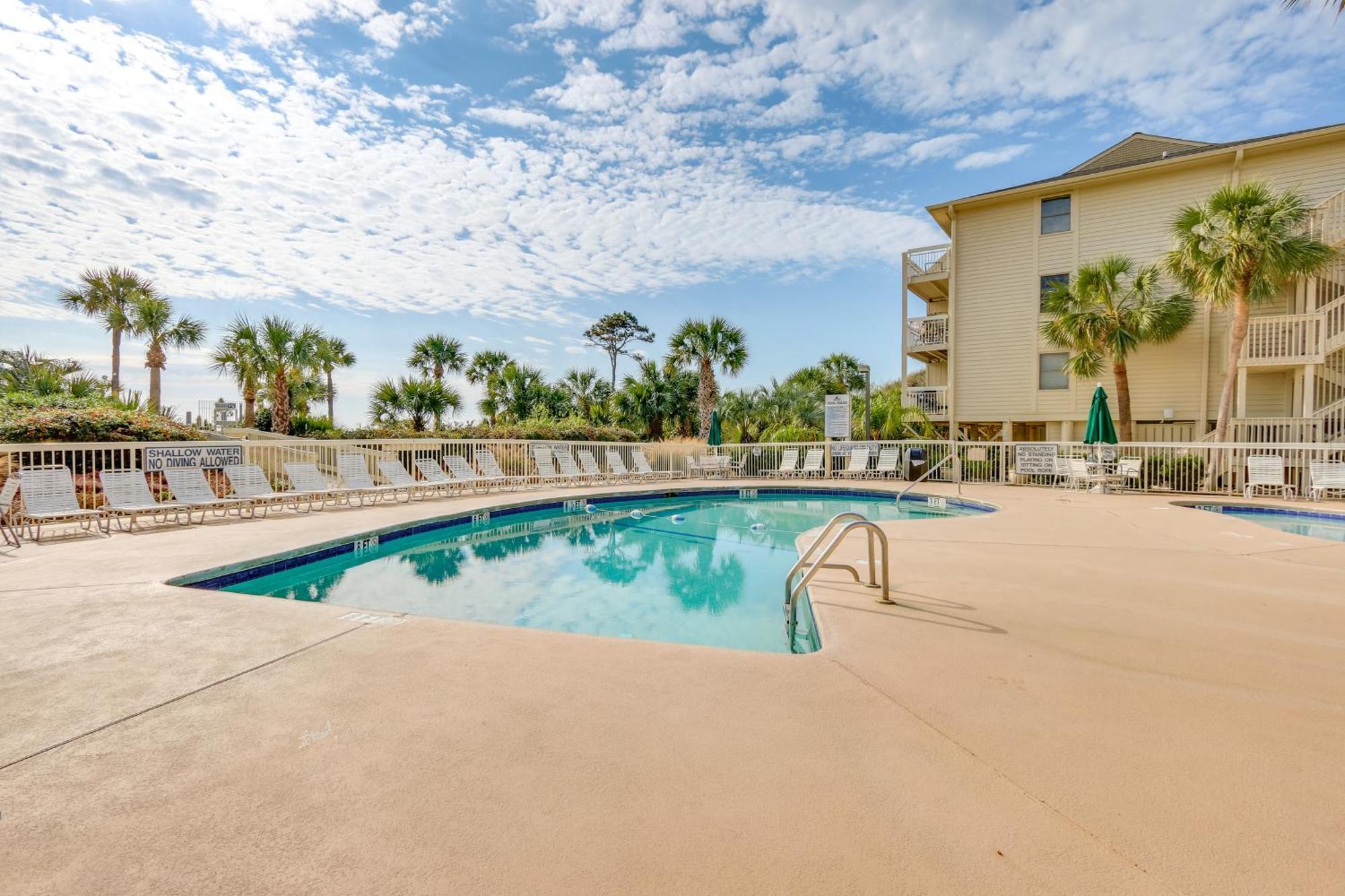 Villa Breakers Oceanfront Getaway With Amazing View And Pool à Île de Hilton-Head Extérieur photo